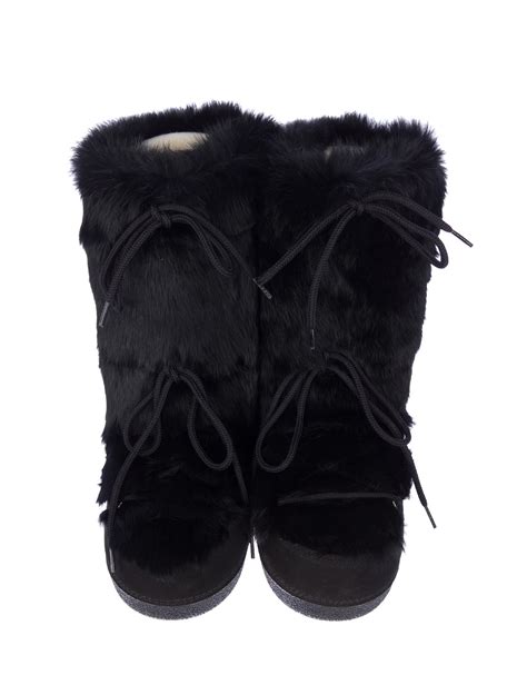 fendi rabbit fur boots|Fendi Fur Trim Moon Boots w/ Tags .